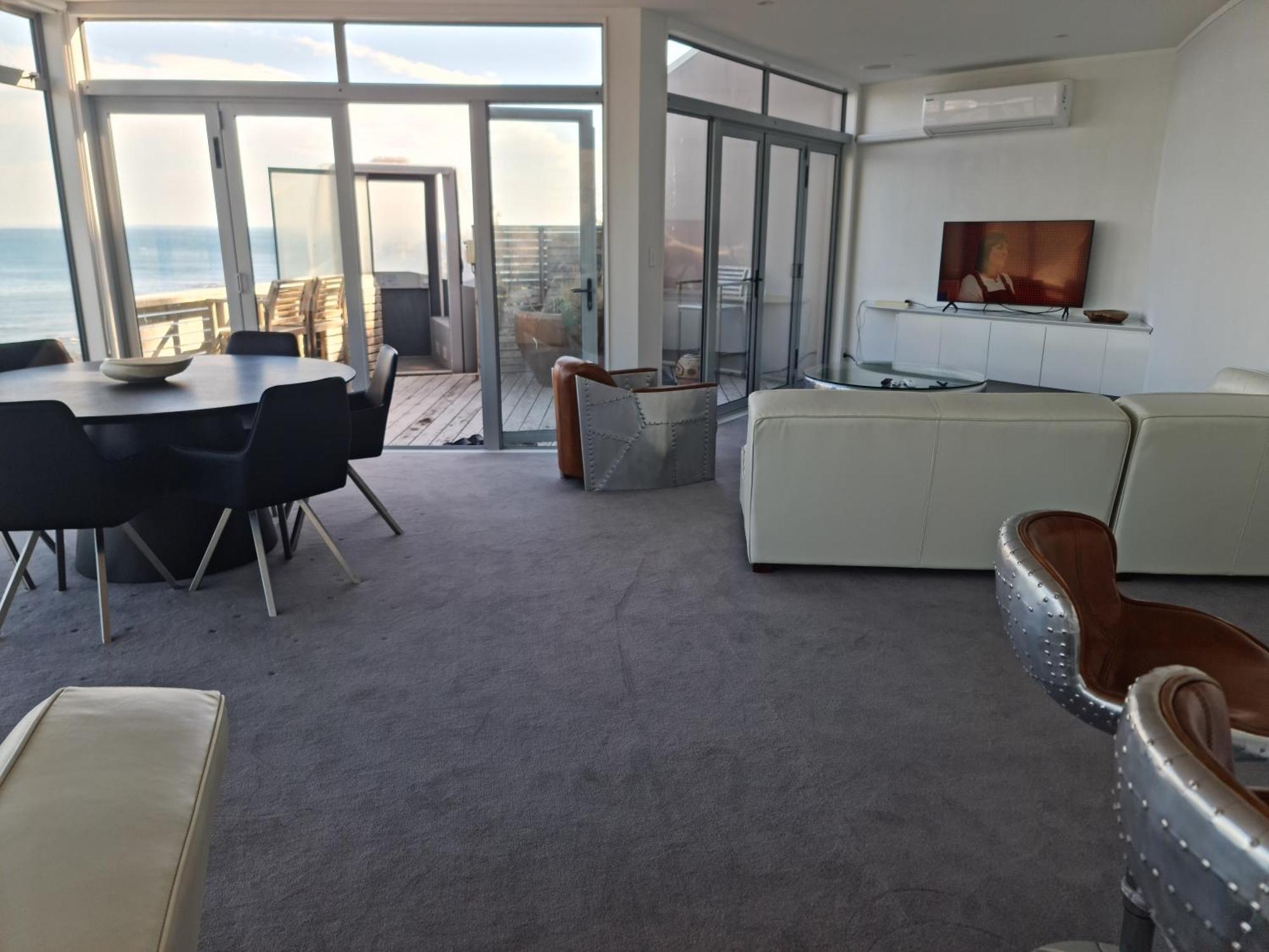 Starship Enterprise Holiday home Wellington