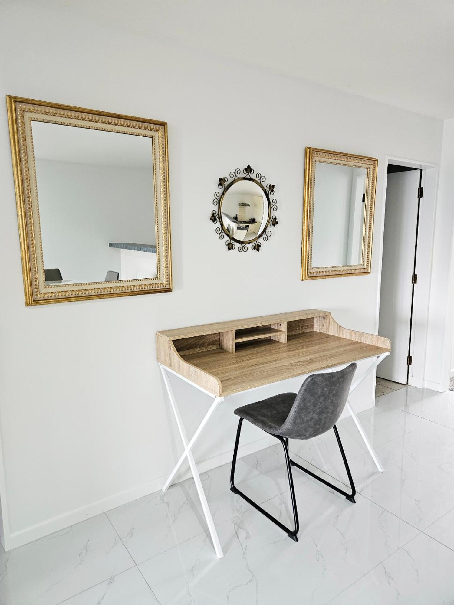 Apartment Spacious And Luxury, City Fringe Bliss! *