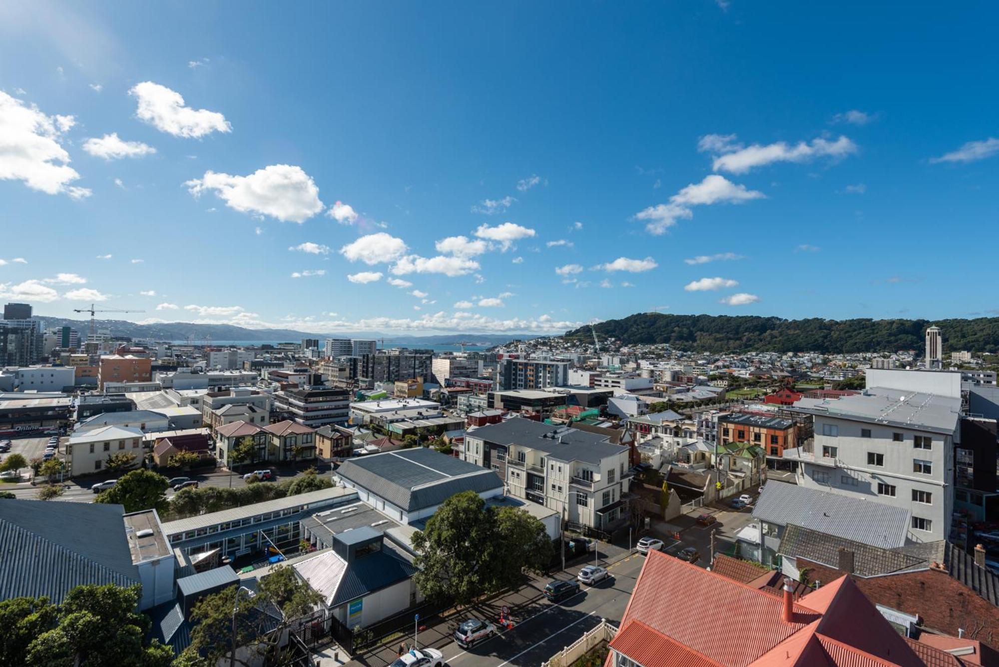 Capital View Motor - Free Parking