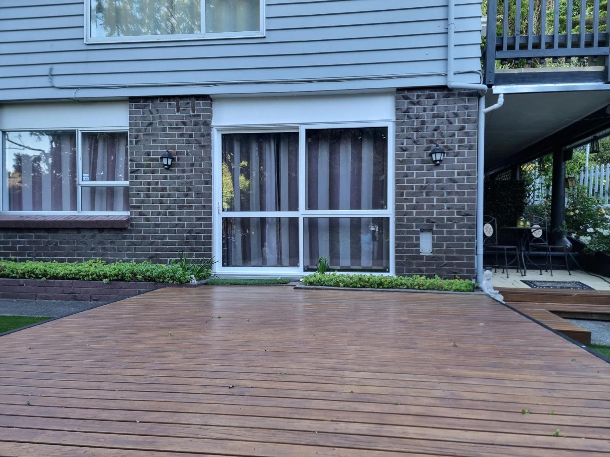 Entire Ground Floor With Full-privacy And Family-friendly Popular To Ferry Catchers Apartment
