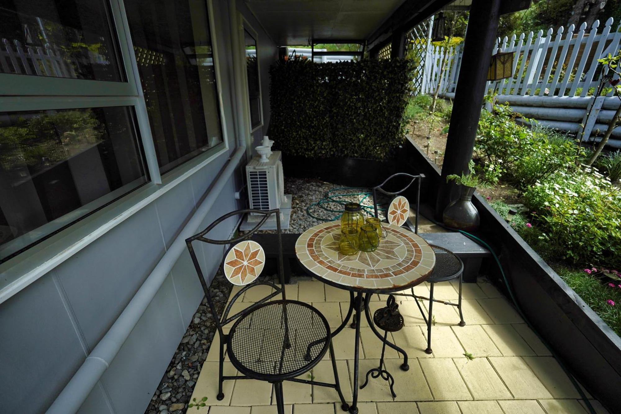 Entire Ground Floor With Full-privacy And Family-friendly Popular To Ferry Catchers * Wellington
