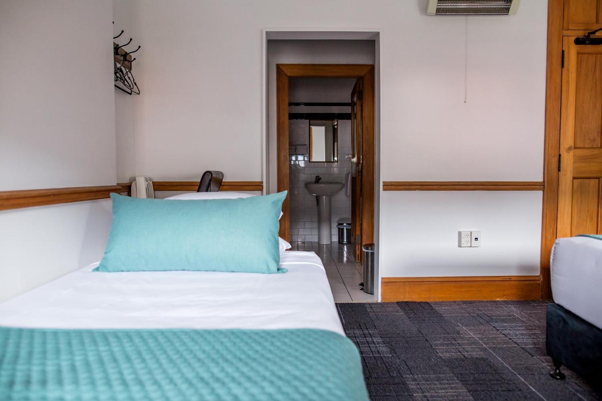 The Cambridge & Backpackers Hostel *
