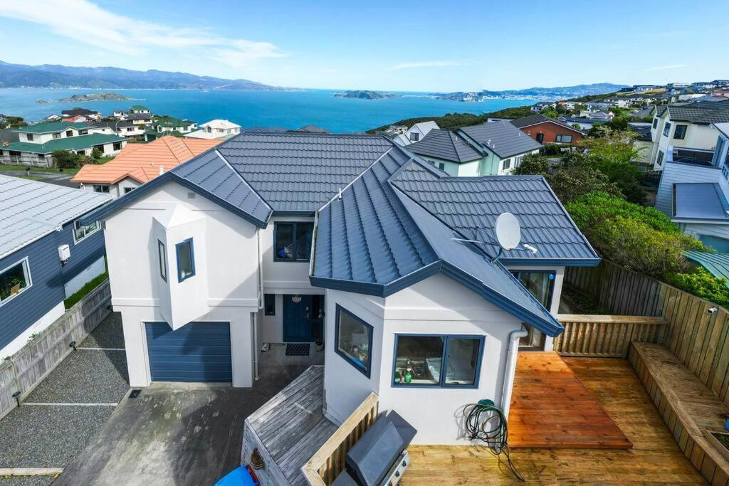Scenic Haven Warm, Ethnic Charm * Wellington
