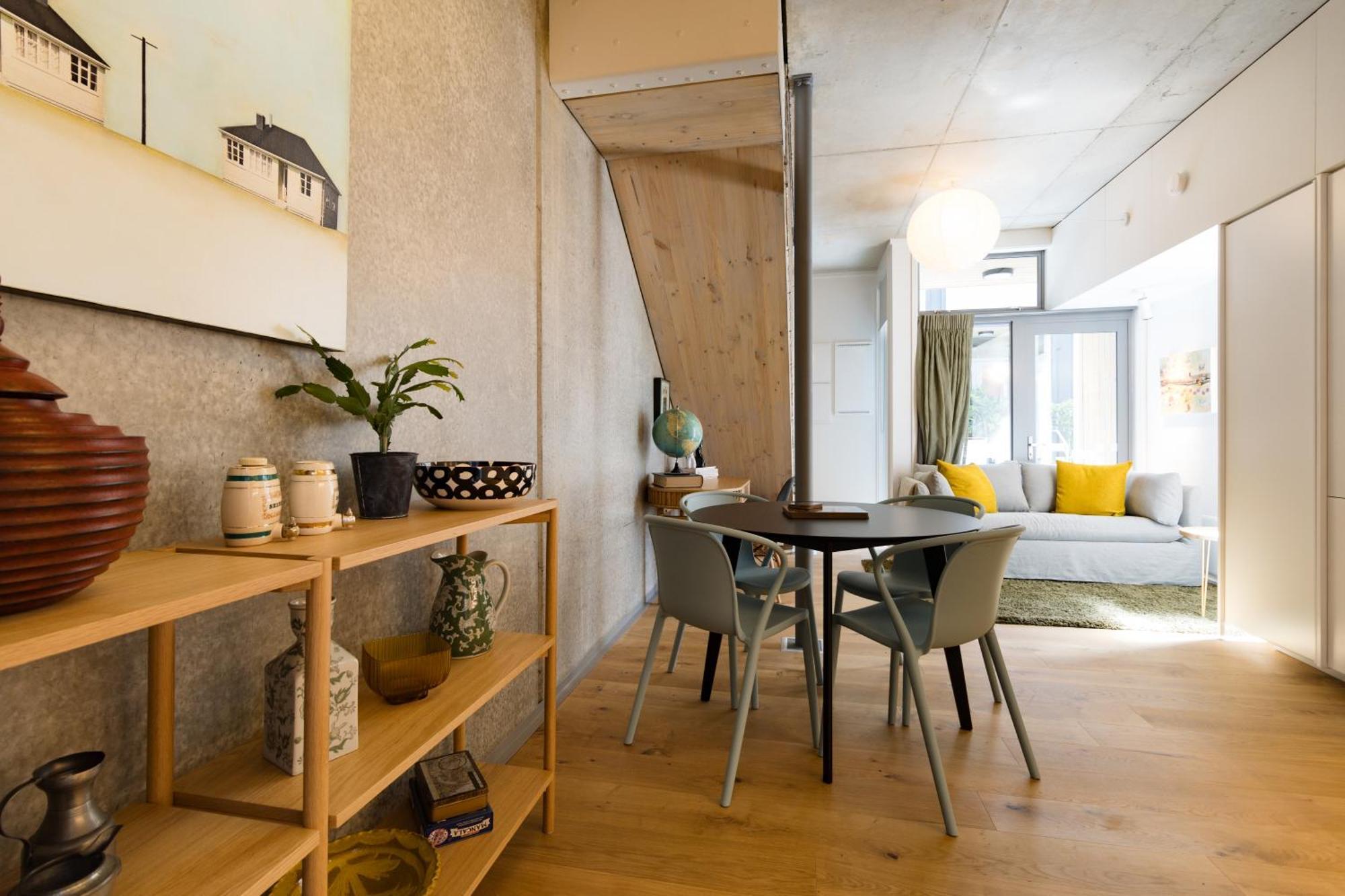 Central & Stylish Townhouse W Parking Option Wellington