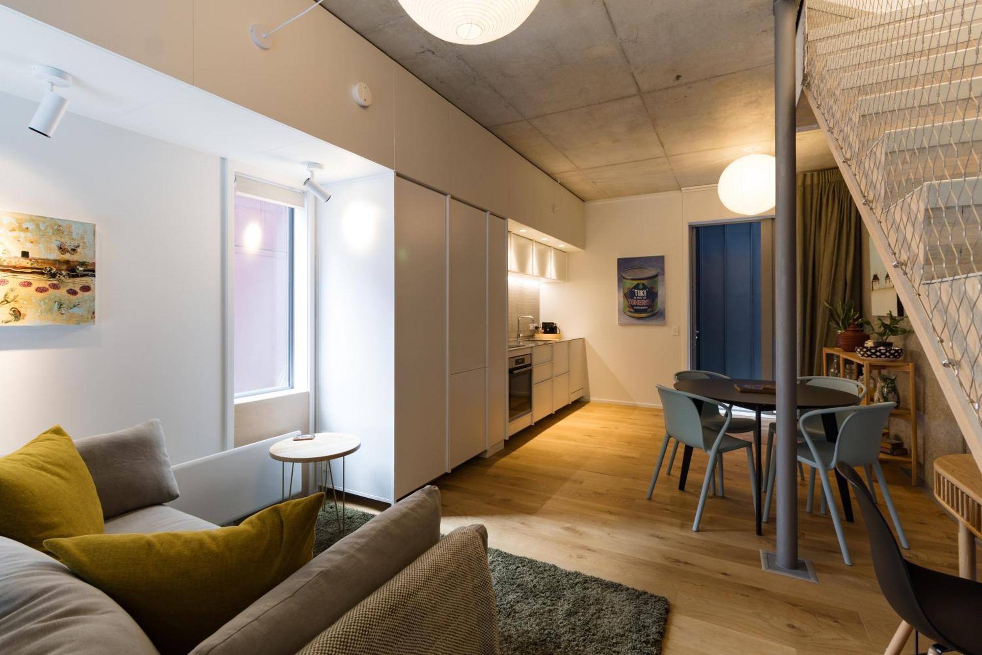 Central & Stylish Townhouse W Parking Option Apartment *