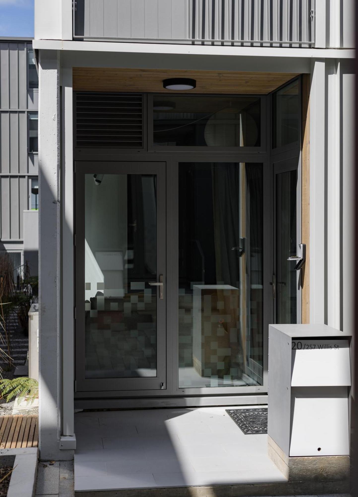 Central & Stylish Townhouse W Parking Option Wellington