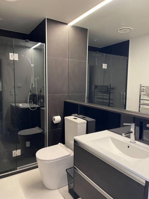 Modern Two Bedroom With Free Parking Wellington