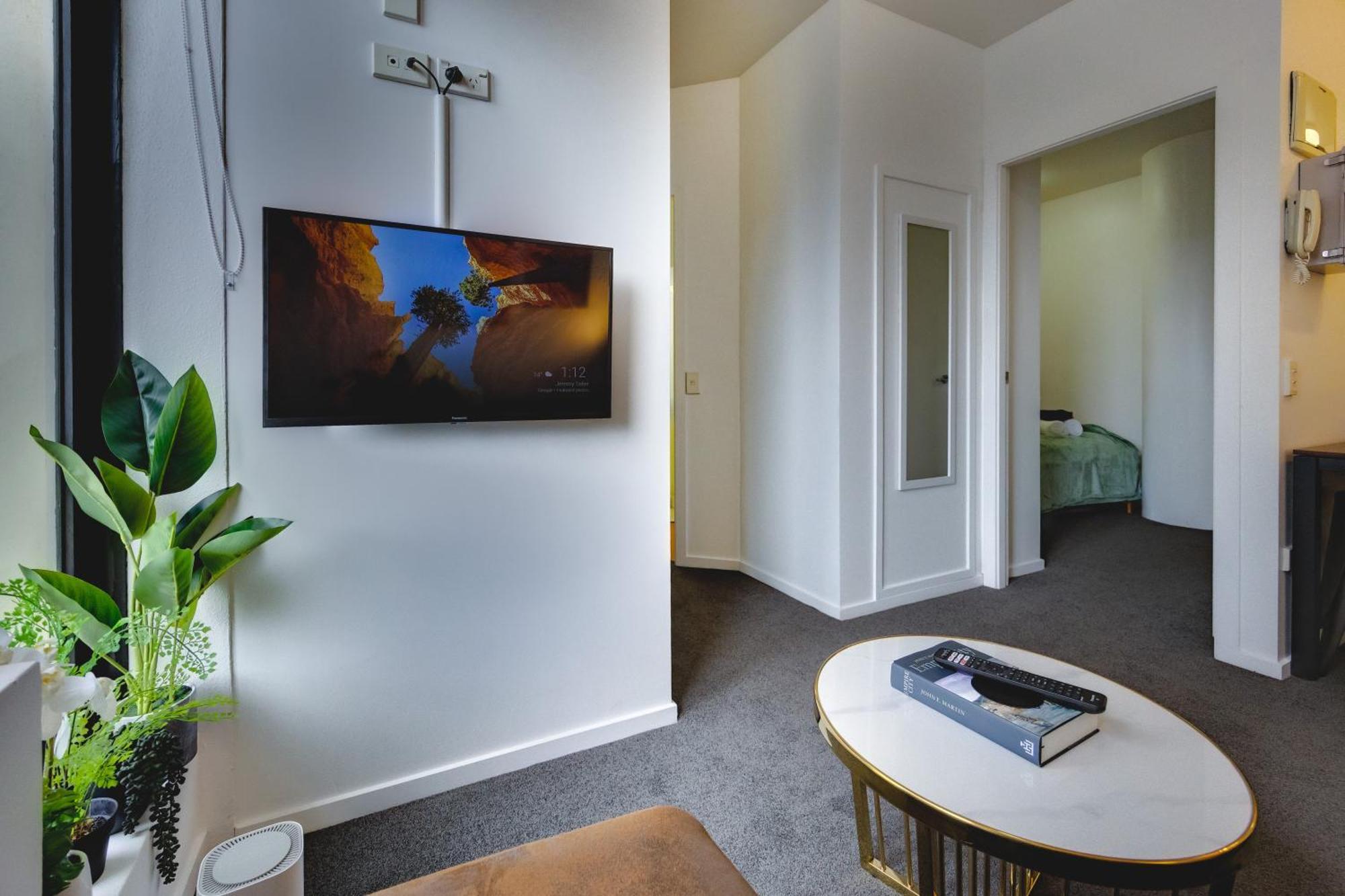 Floor Sanctuary Apartment