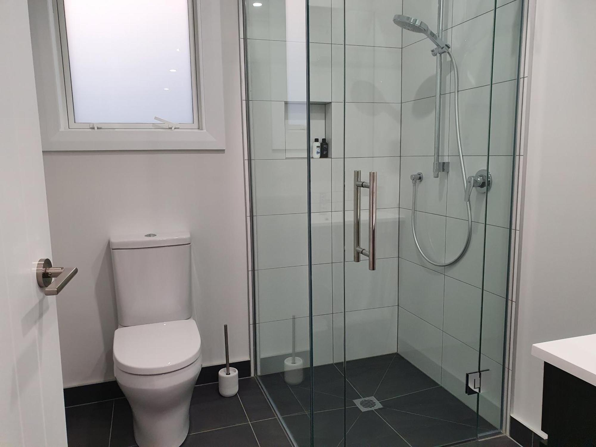 Newly Built 1 Bedroom Unit In Khandallah Wellington