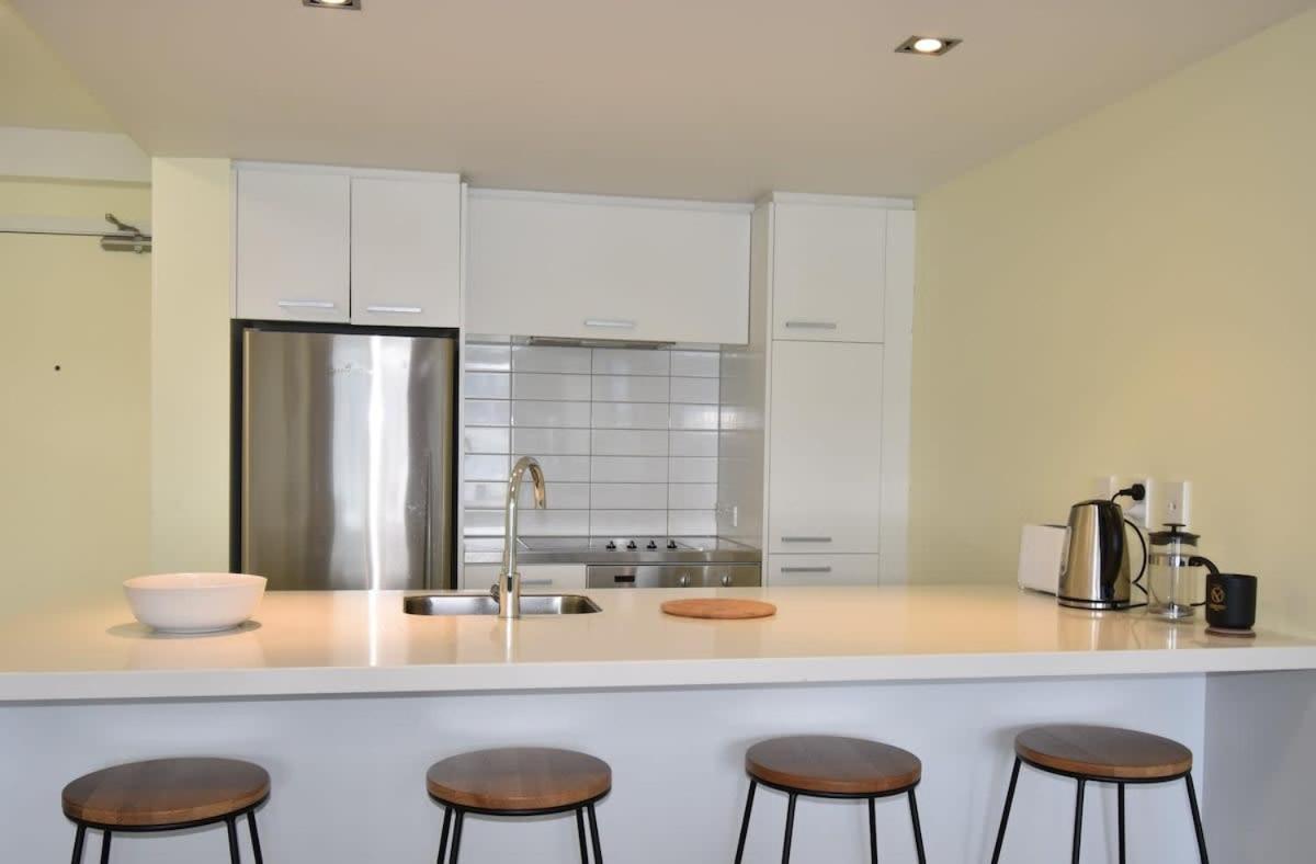 Apartment Oriental Bay Waterfront With 180 Views *