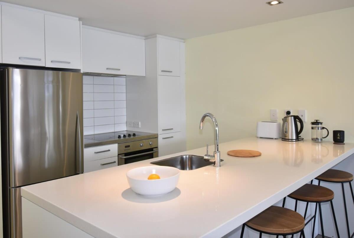 Oriental Bay Waterfront With 180 Views Apartment Wellington