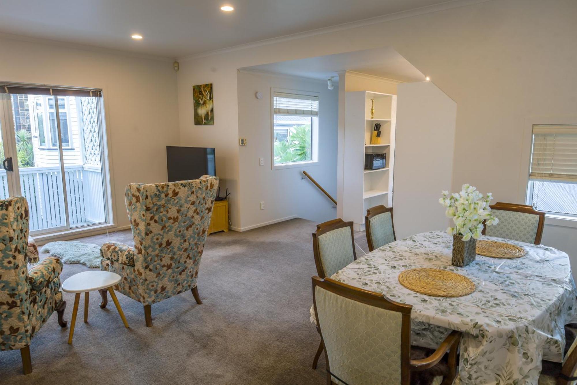Bolton Executive Holiday home Wellington