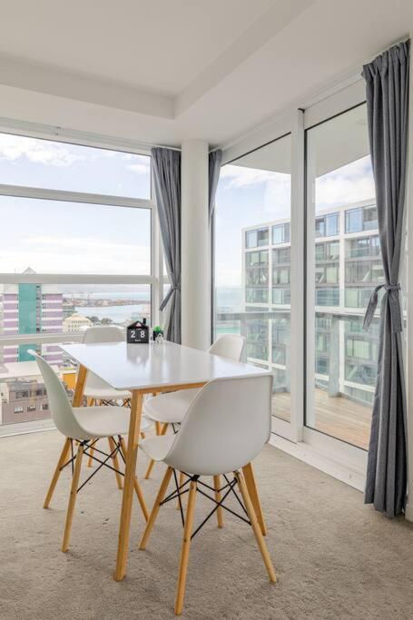 Harbor View Two Bedroom At Pinnacle Apartamento Wellington