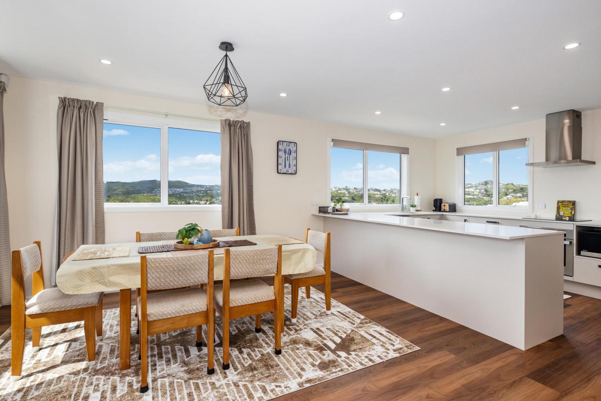 Stunning View, Privacy, Close To Ferry & Brand-new Holiday home *