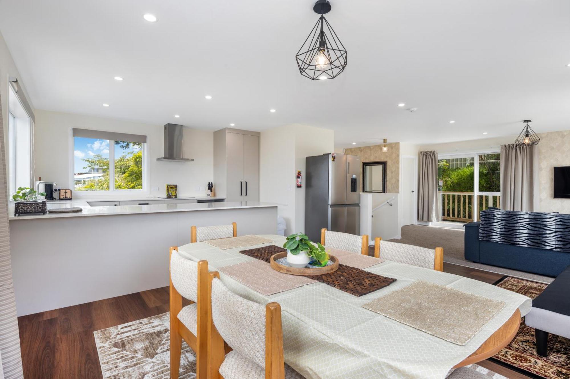 Stunning View, Privacy, Close To Ferry & Brand-new * Wellington
