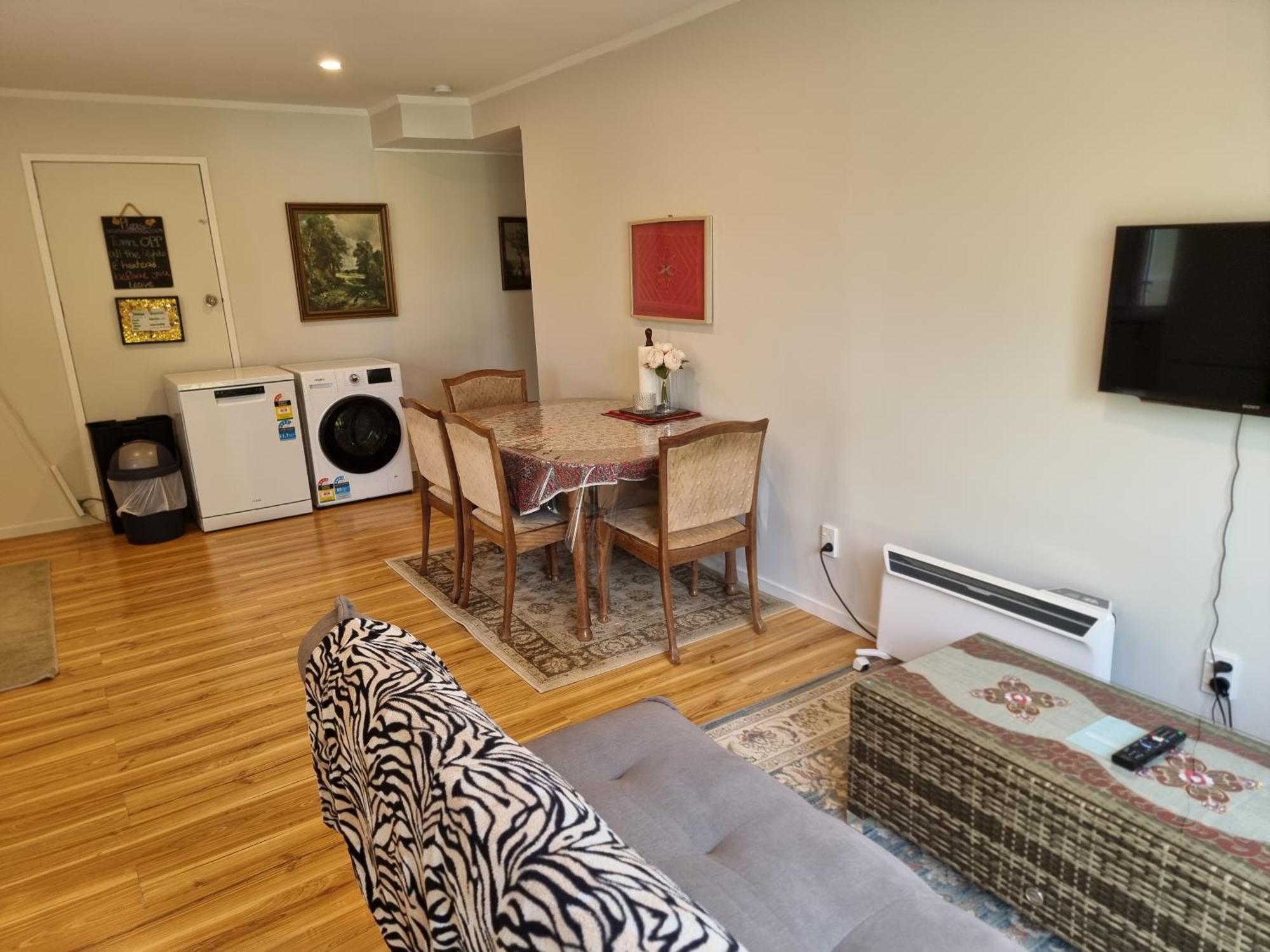 Apartment Entire Ground Floor With Full-privacy And Family-friendly Popular To Ferry Catchers *