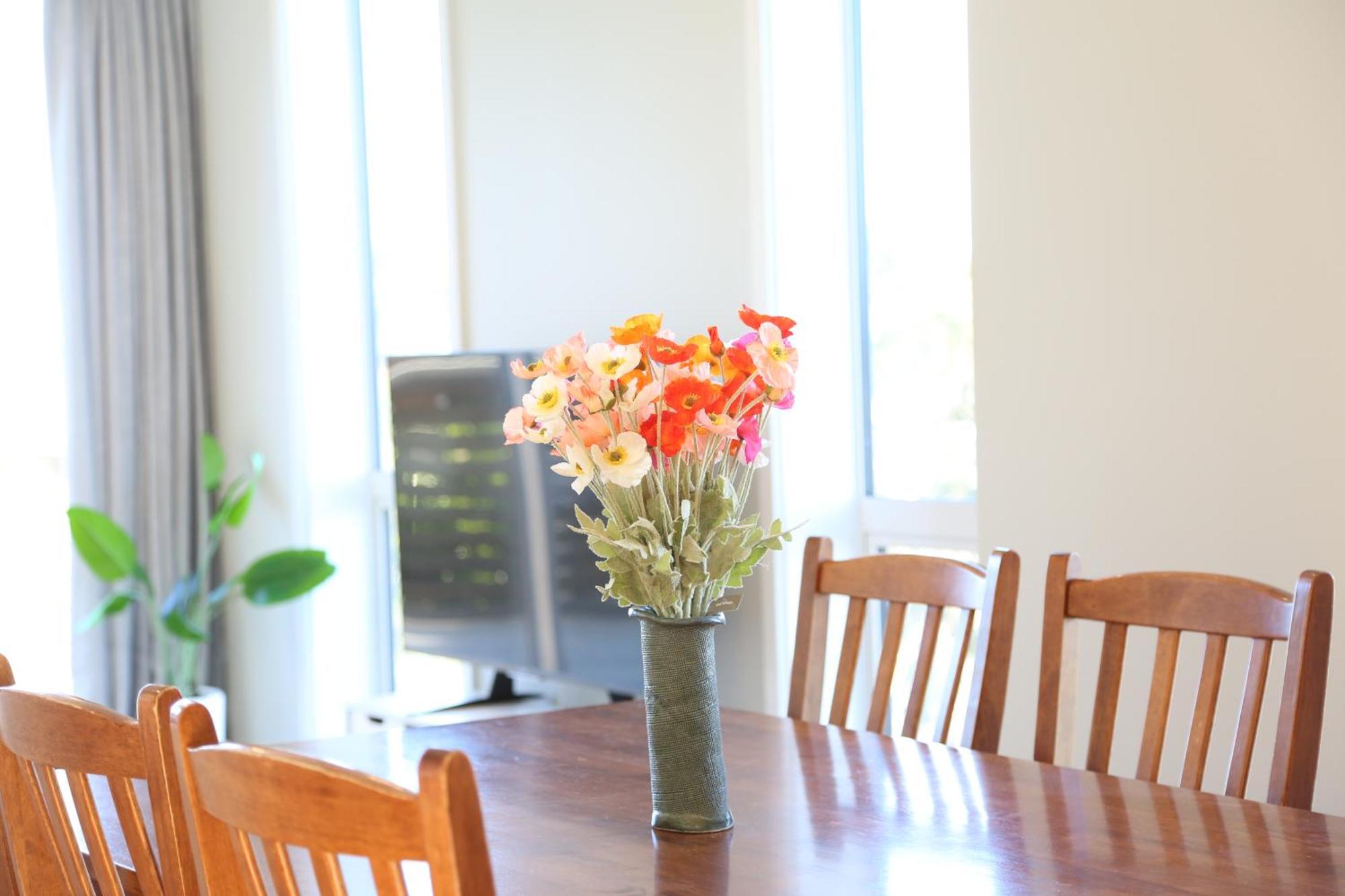 Casa de férias Skyline Vista - Entirely New House With Luxe Views, Espresso, Netflix & Free Parking Wellington