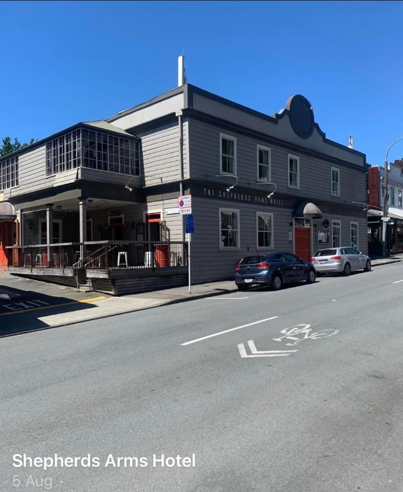 Shepherds Arms Hotel 3*