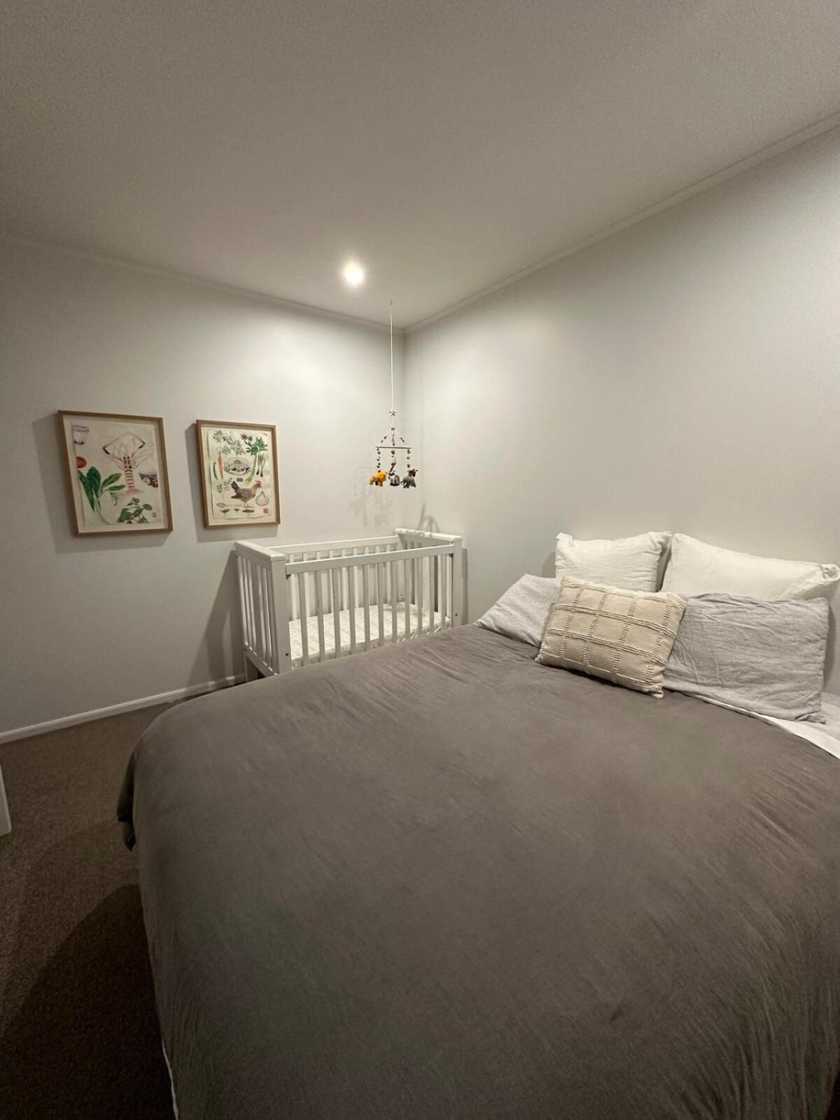 Renovated Two Bedroom Near The Zoo *
