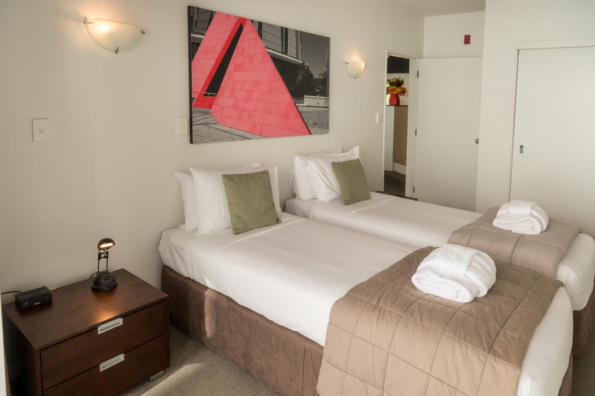 Willis Village Aparthotel
