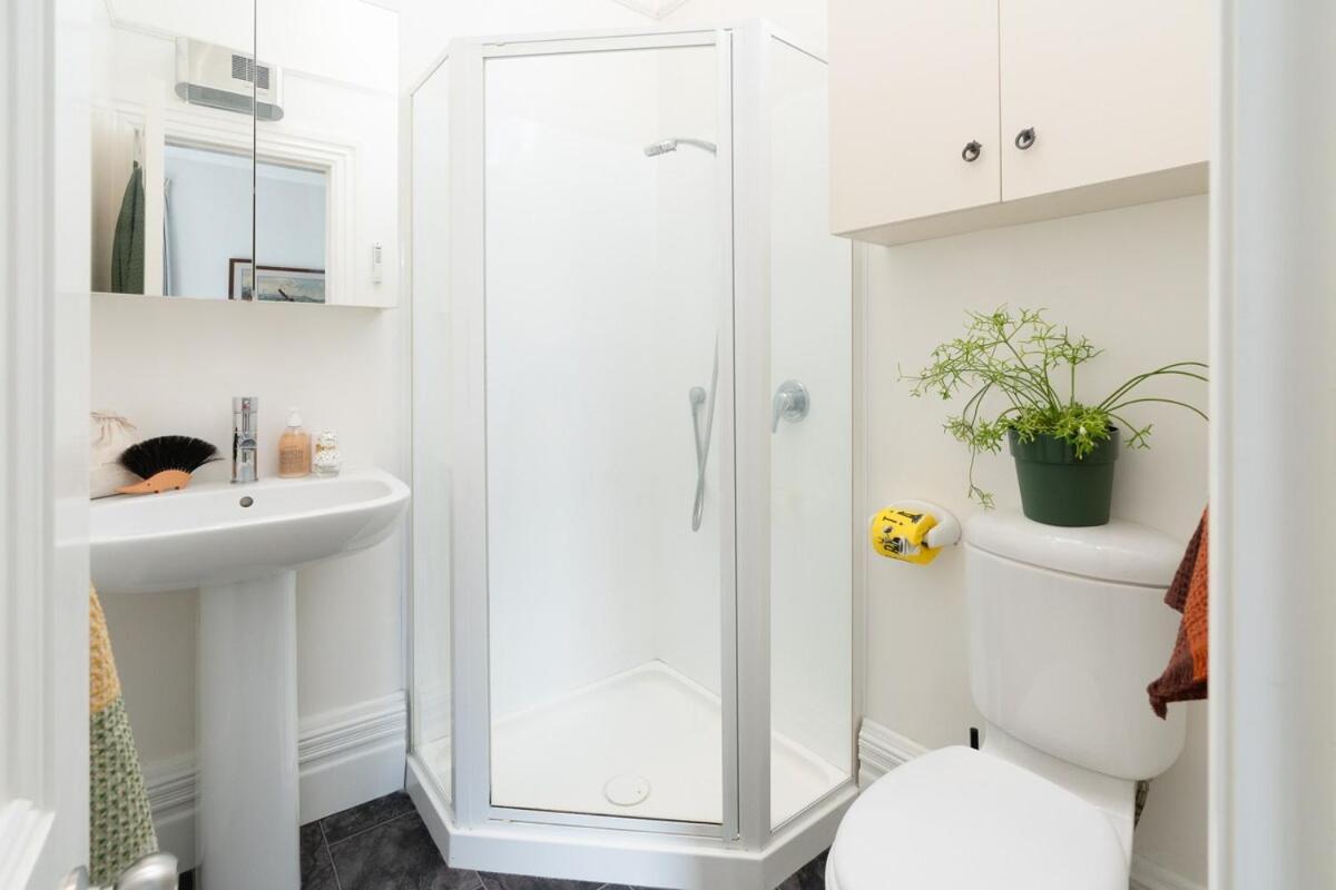 2 Bedroom Where Modern Luxury Meets Historic Charm *