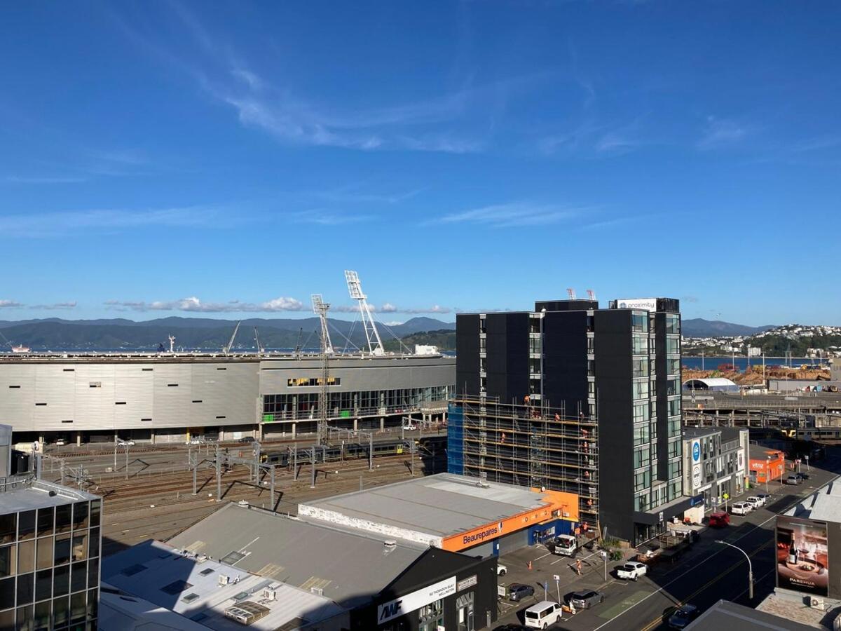 Apartment Close To City, Ferry With Great Views And Free Park Wellington