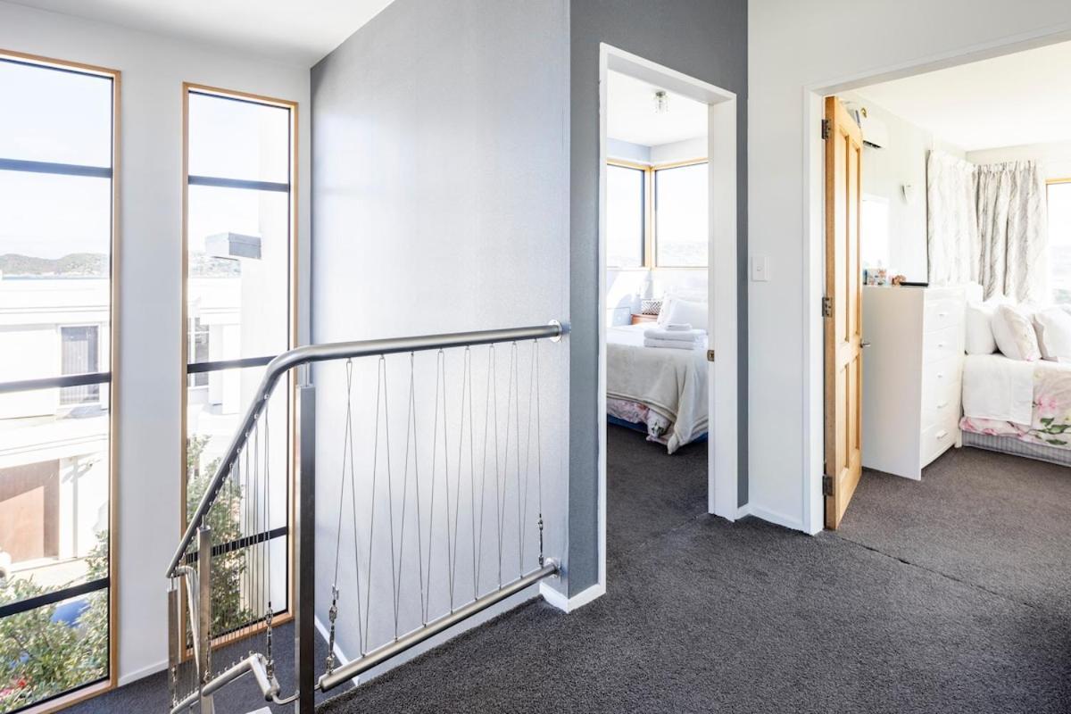 Spacious Modern Executive Holiday home *