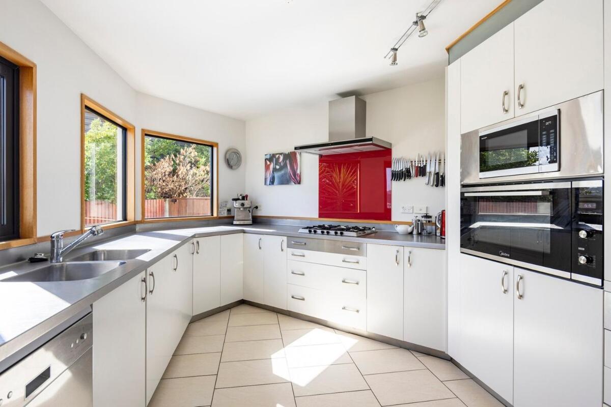 Spacious Modern Executive * Wellington