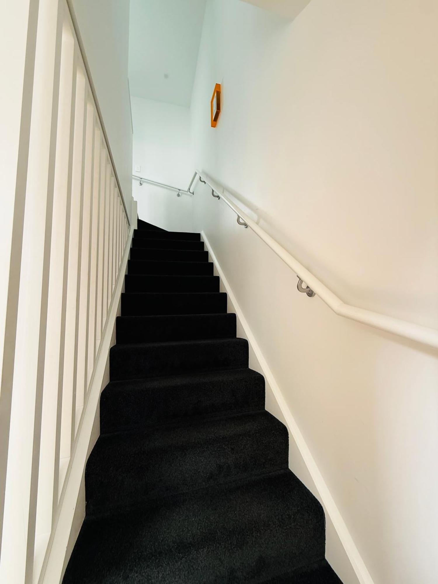 Stylish 2 Bedrooms Townhouse In With A Free Car Park Apartment