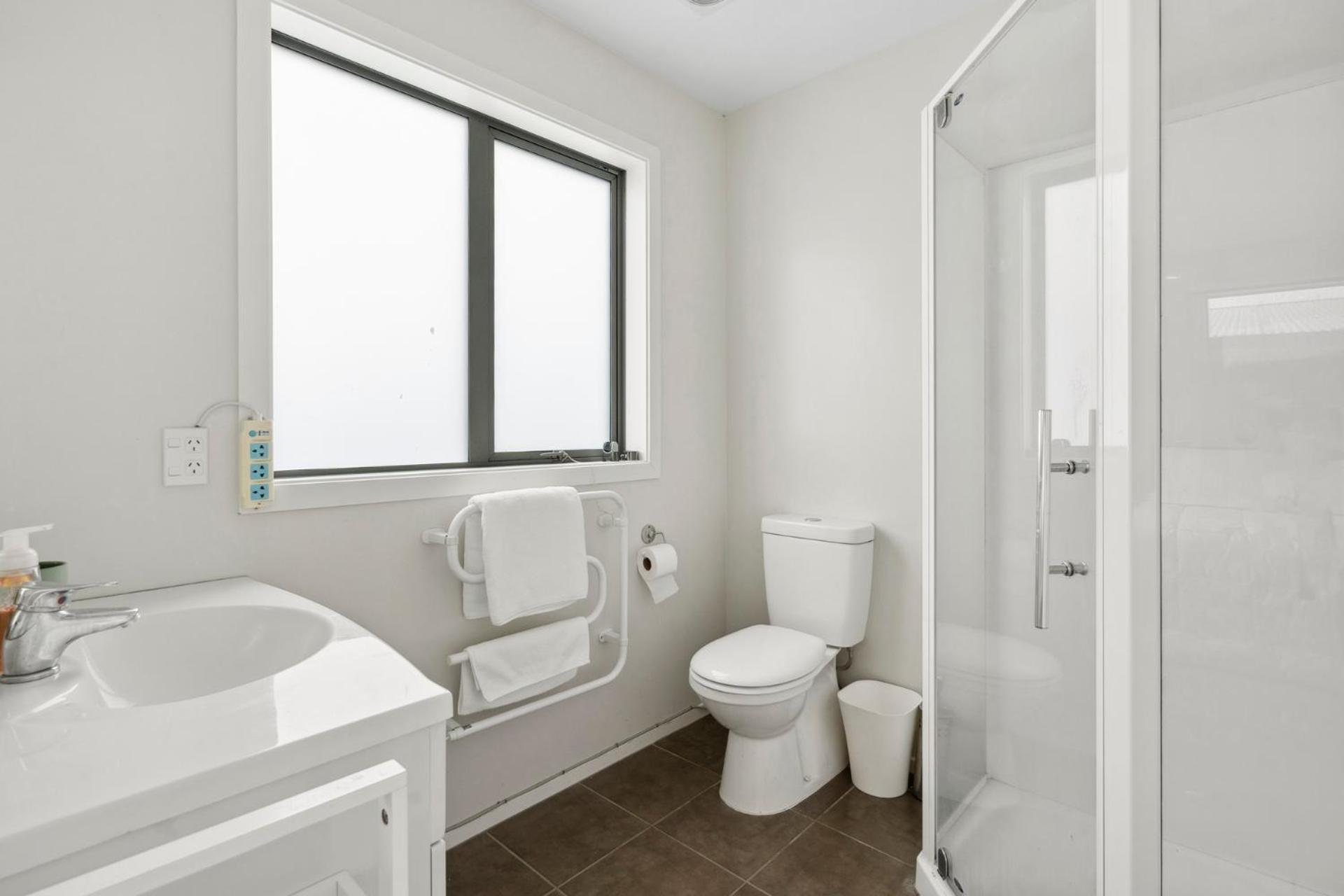 Urban Oasis - Johnsonville Holiday home *
