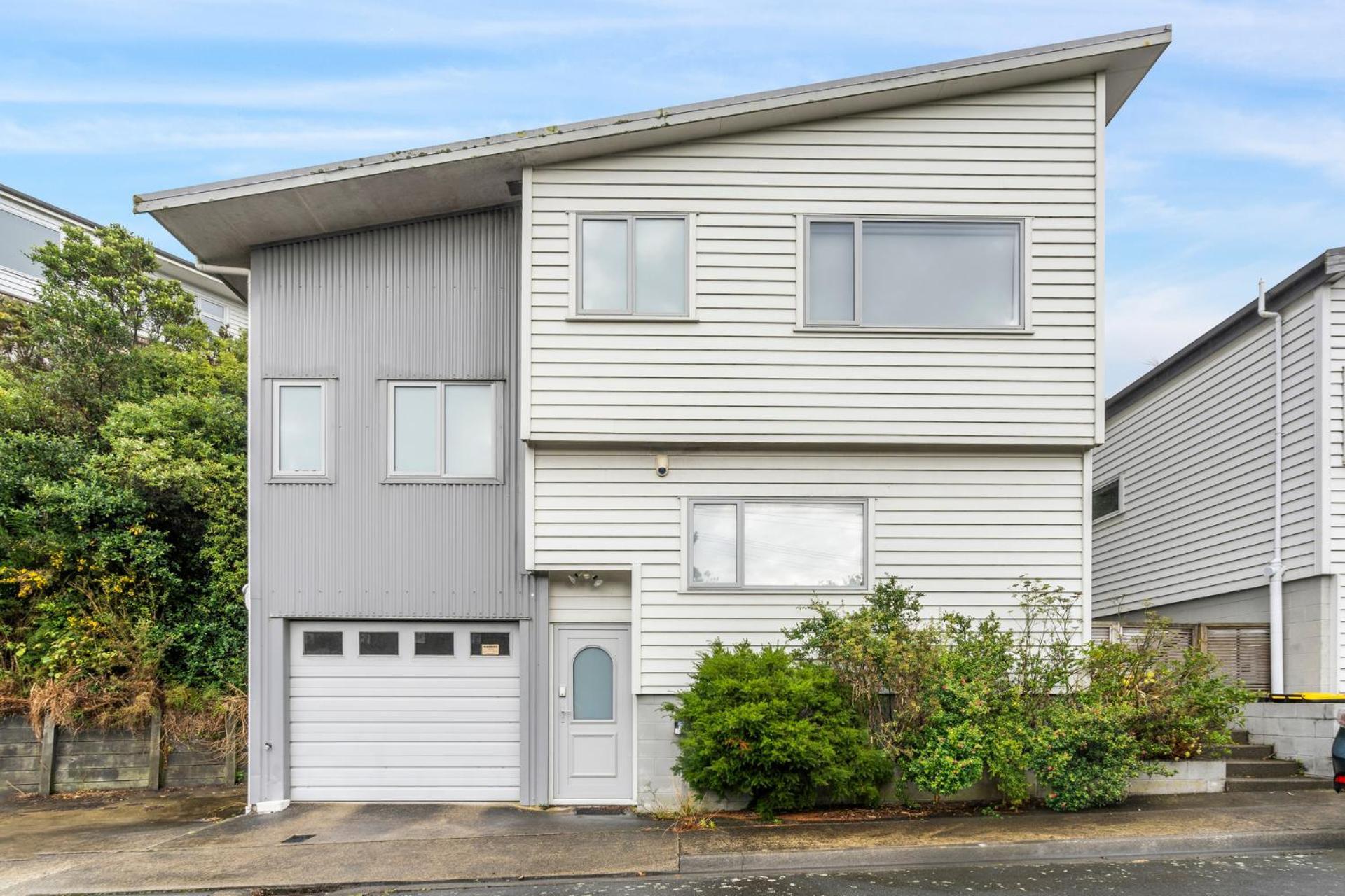 Urban Oasis - Johnsonville Holiday home Wellington