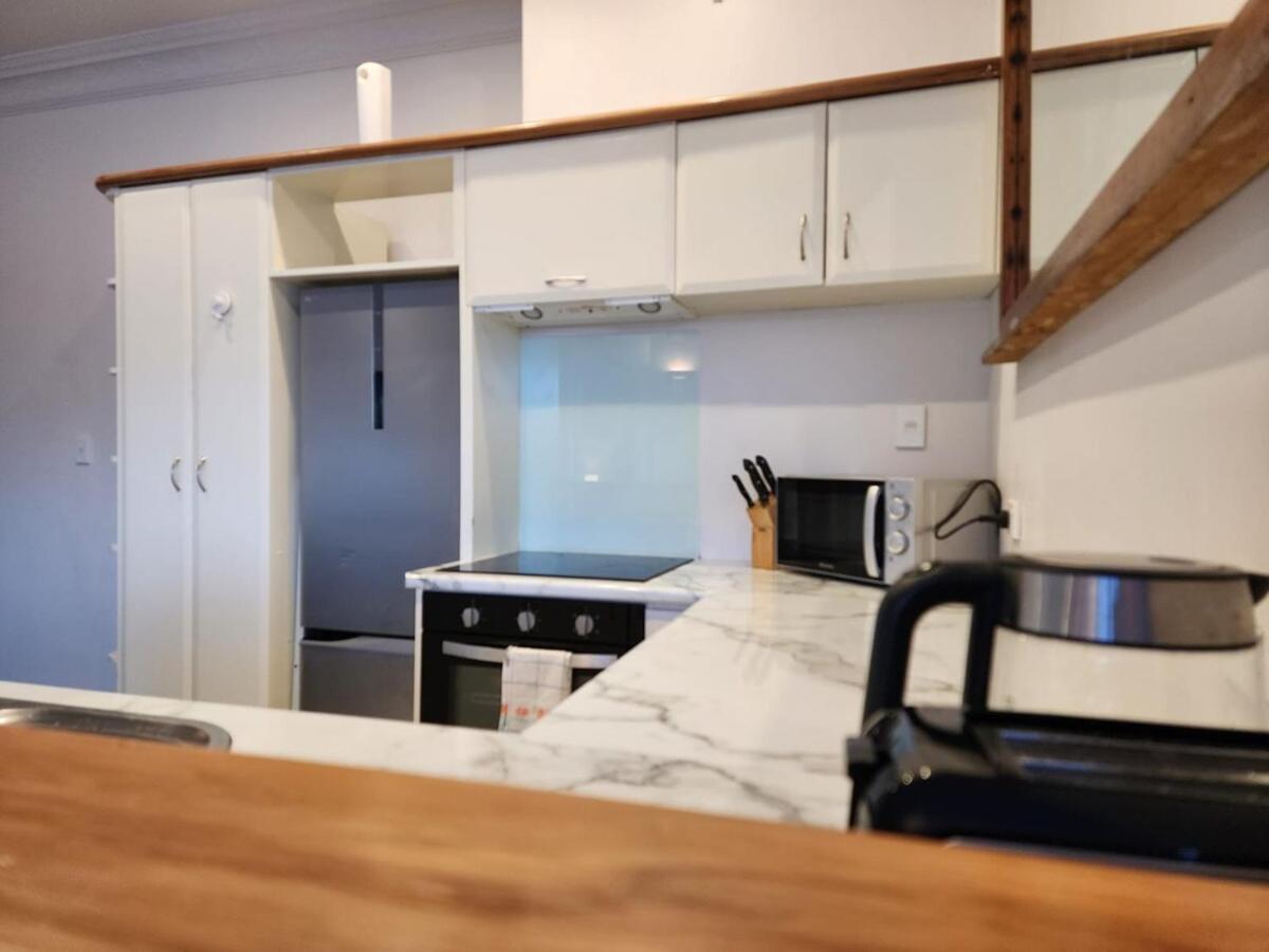 2 Bedroom In Apartment *