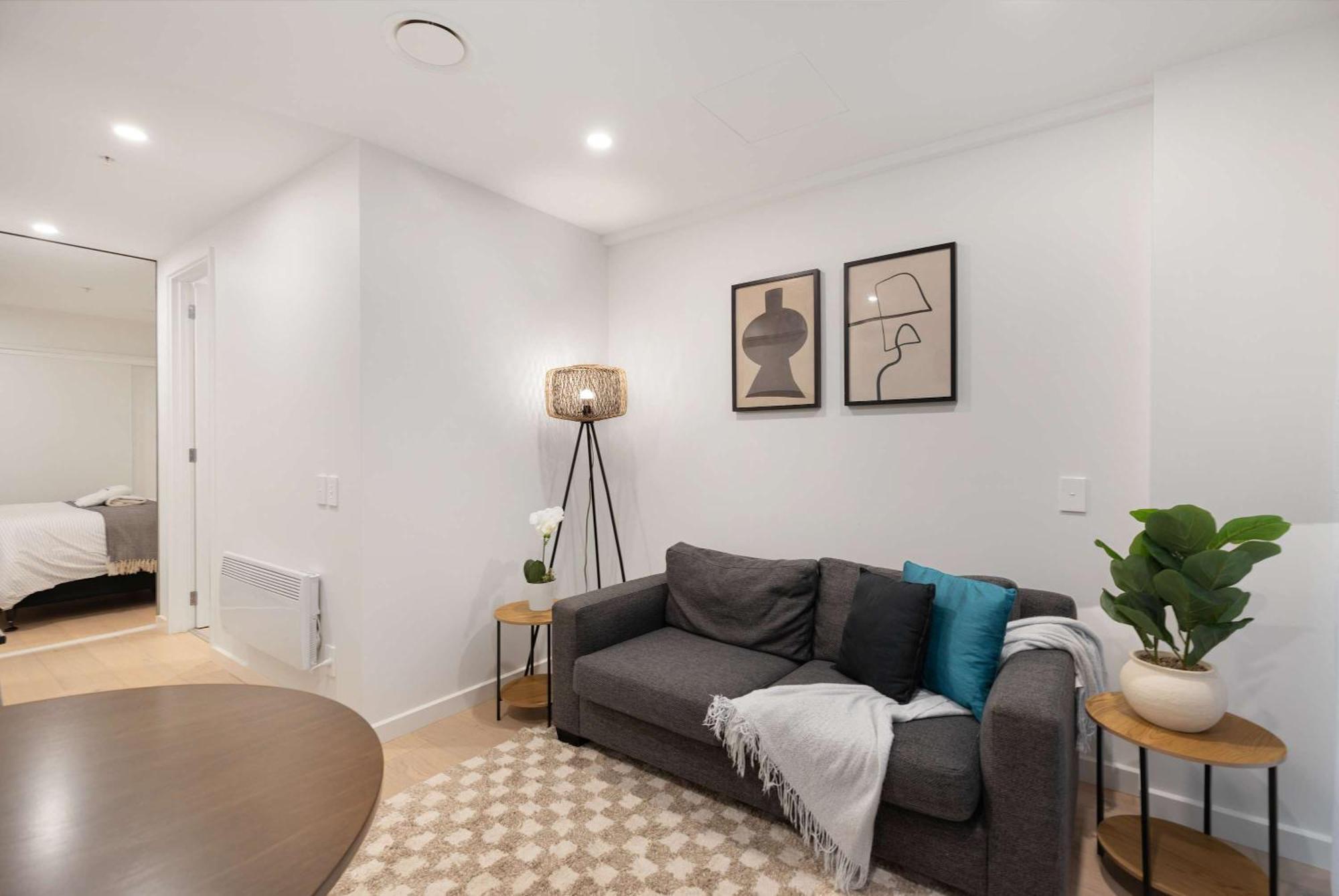 Apartment Cbd 1br - Modern With Pool & Gym In *
