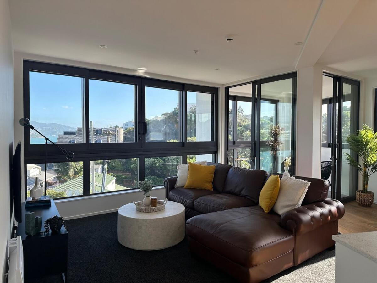 Luxurious Brand New Spacious 1 Bedroom