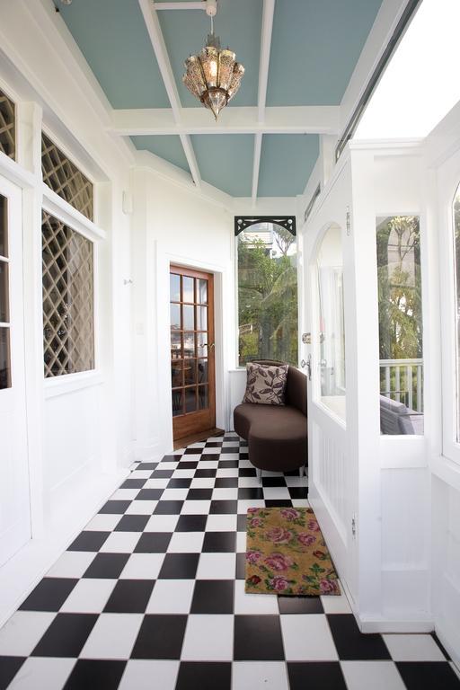 Orchard Street Boutique Apartment