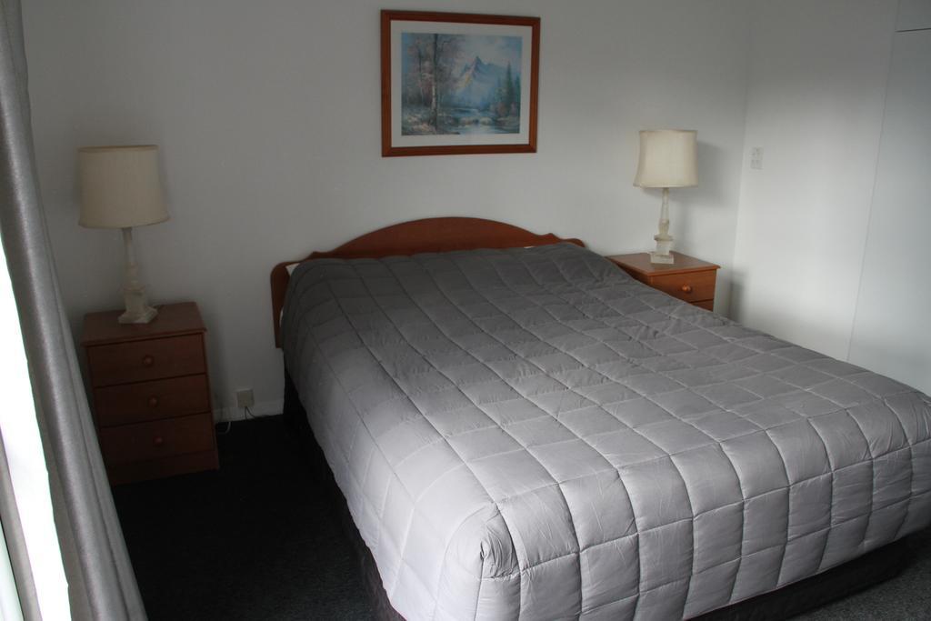 Harbour Motor Motel 3*
