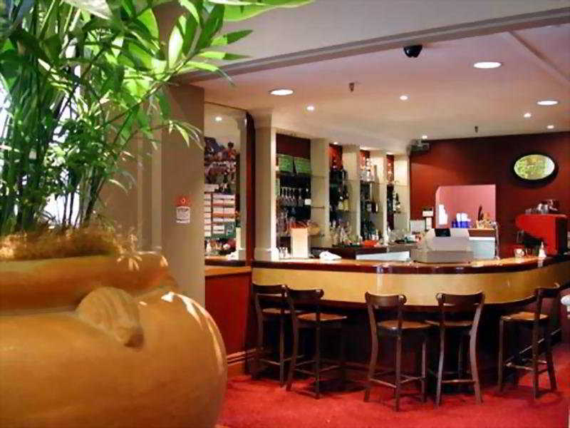 Hotel Naumi