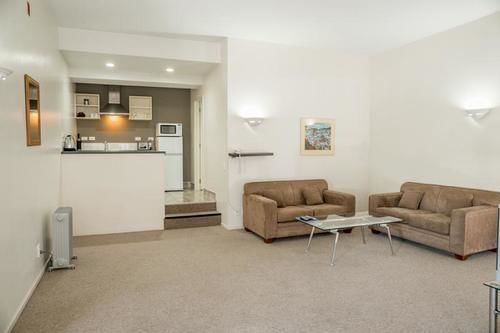 Aparthotel Courtenay Village Wellington