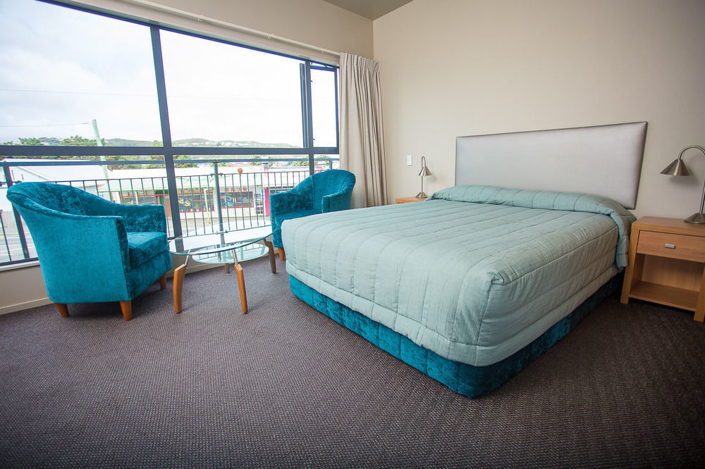Airport Motor Motel 4*