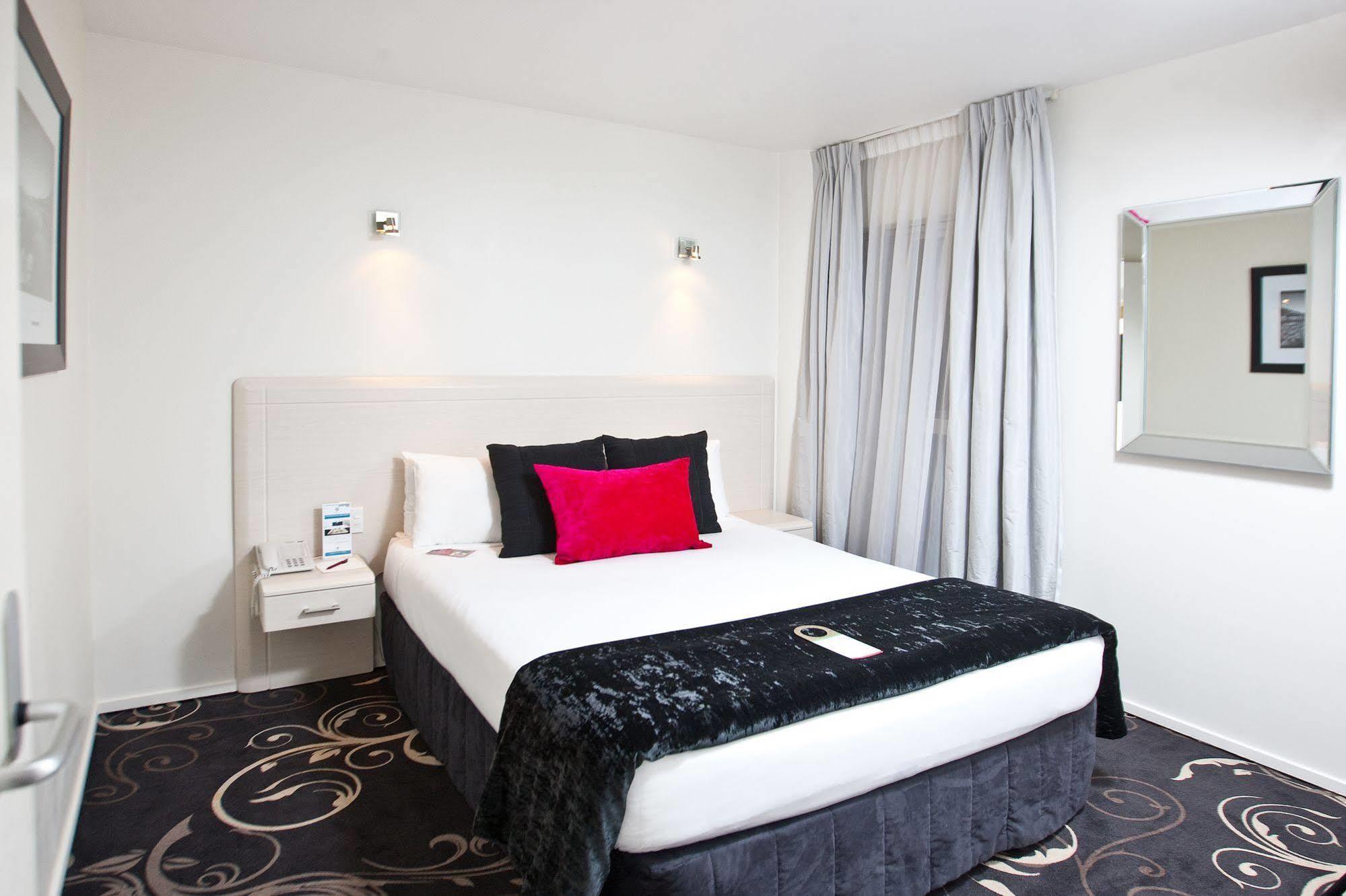 Mercure And Aparthotel 3*