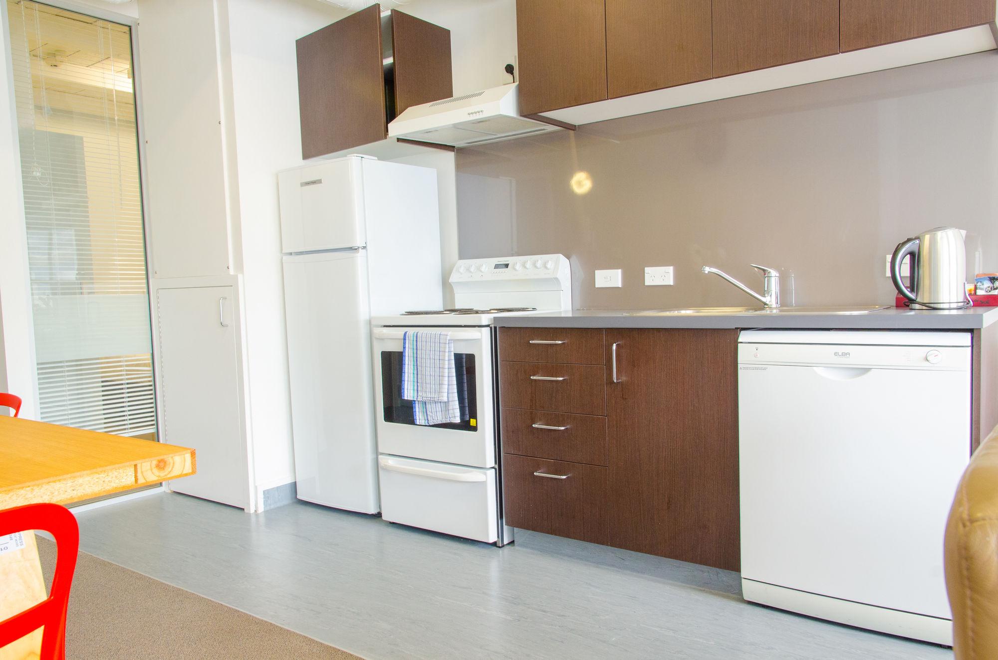 Albergue The Setup On Dixon -