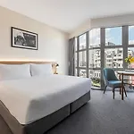 Oaks Wellington Hotel