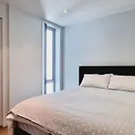 Modern City Apartment W Free Parking