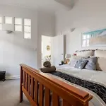 The Nest - Central And Sunny Wellington Loft