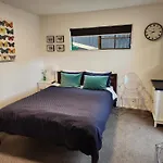 Studio 9 On Lakewood