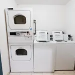 140 Ghuznee Hostel