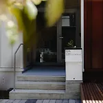 Stylish Studio Hideaway, Quiet Inner-City Location