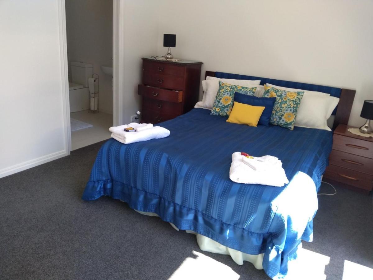 Quiet Location With View And Public Transport Apartment