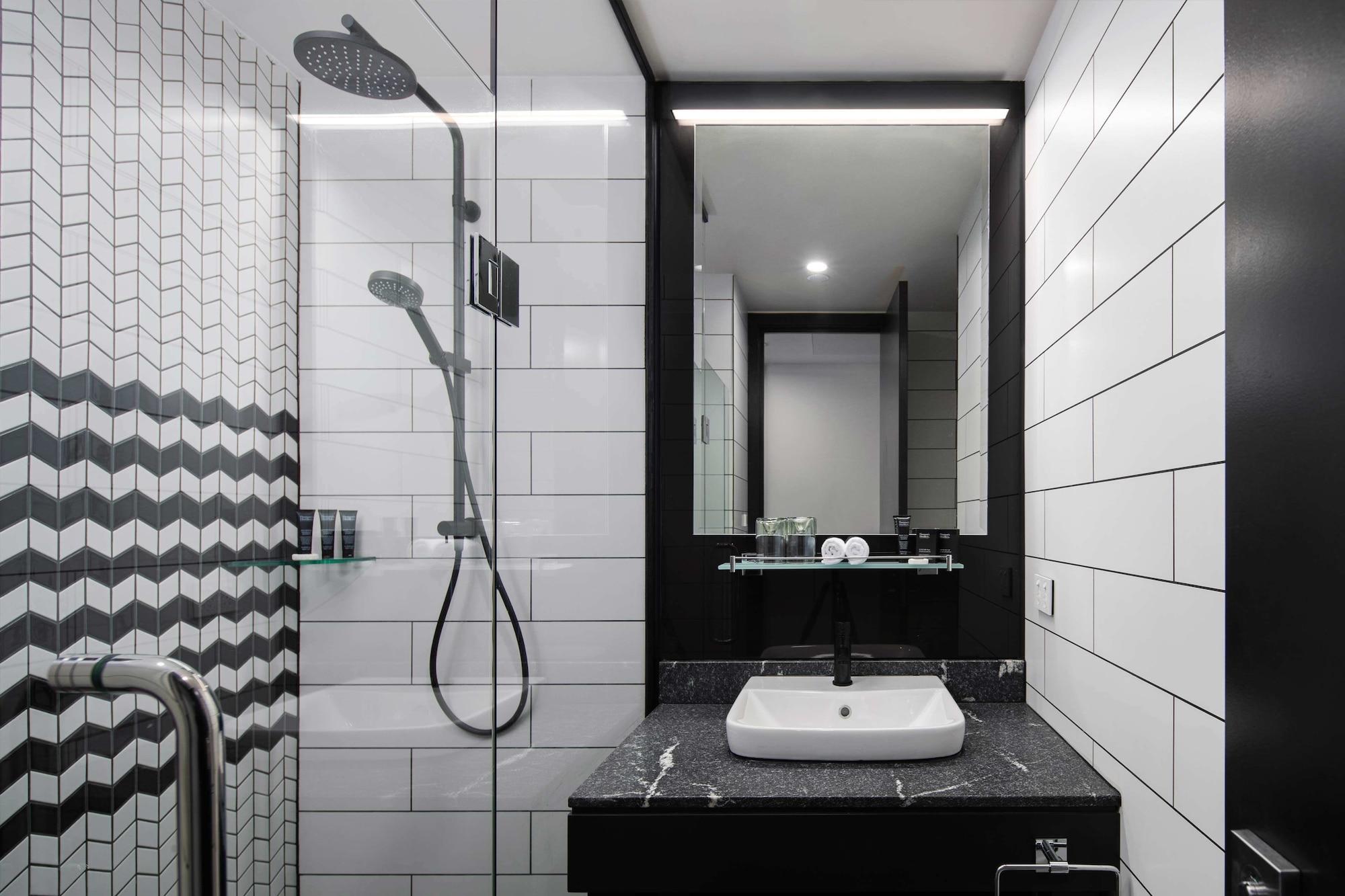 Rydges Airport 4*