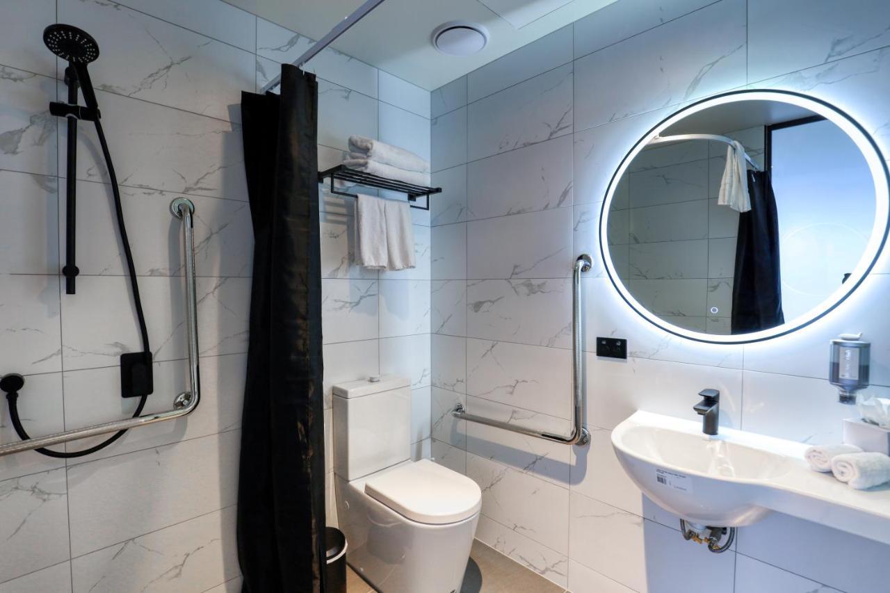 Microtel By Wyndham Wellington